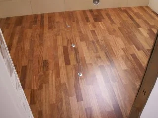 Parkiety i deski-Parkiet z drewna egzotycznego